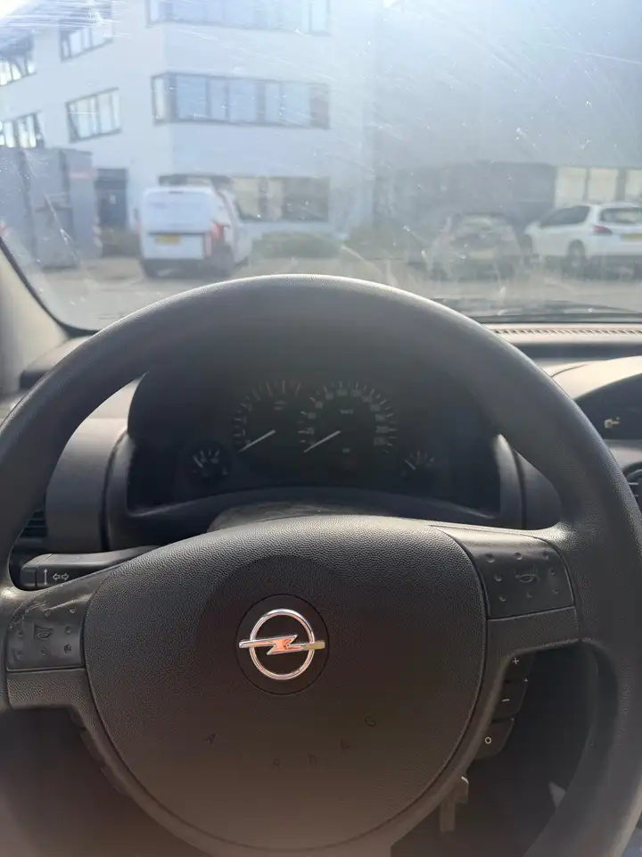 Opel Corsa 1.2-16V Comfort, foto 12