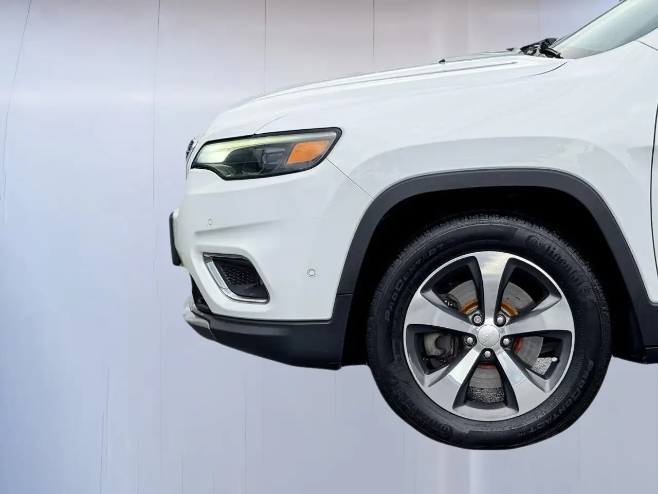 Jeep Cherokee снимка Jeep Cherokee