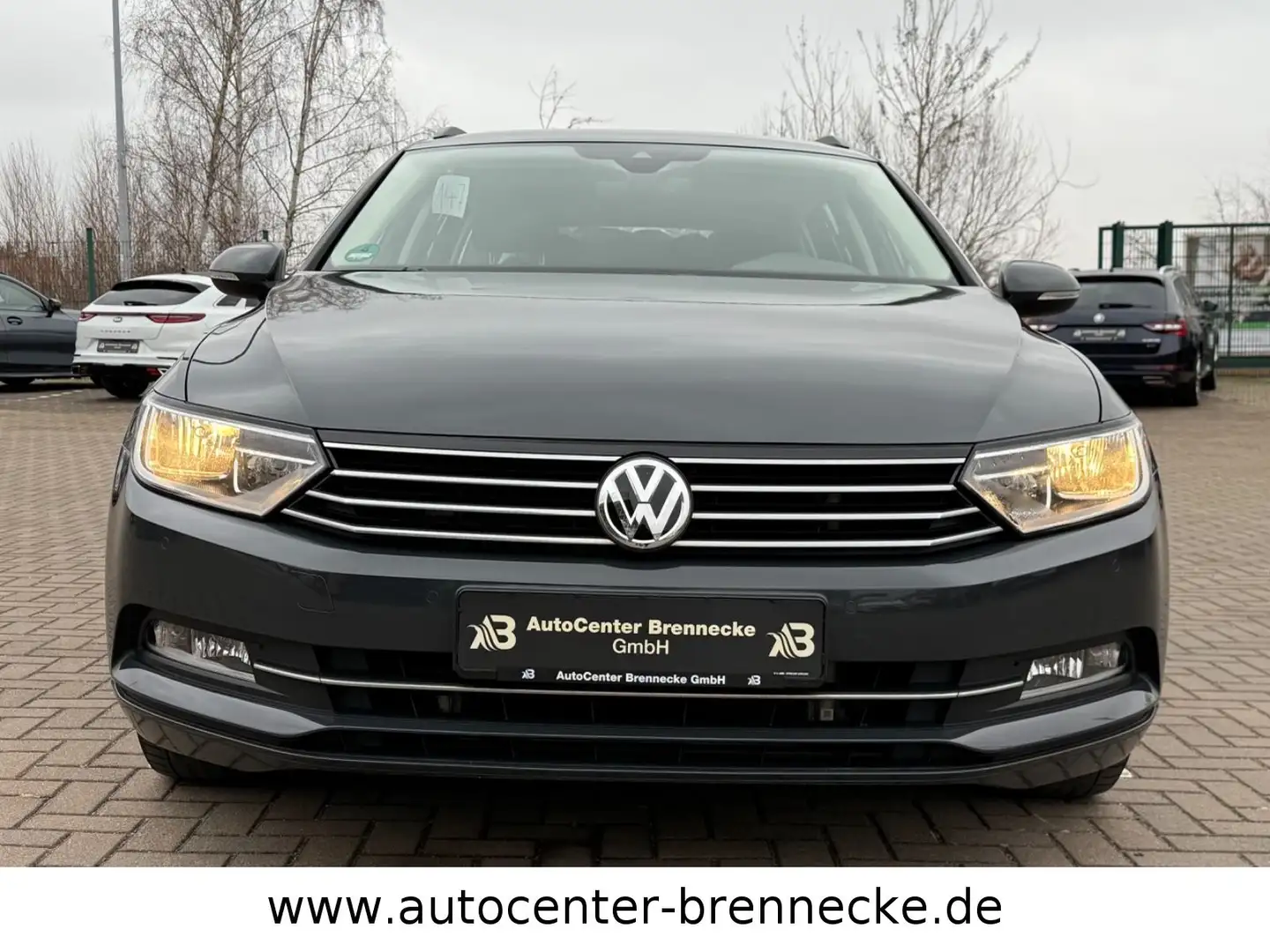 Volkswagen Passat Variant Comfortline*Kamera*8-fach bereift Grau - 2