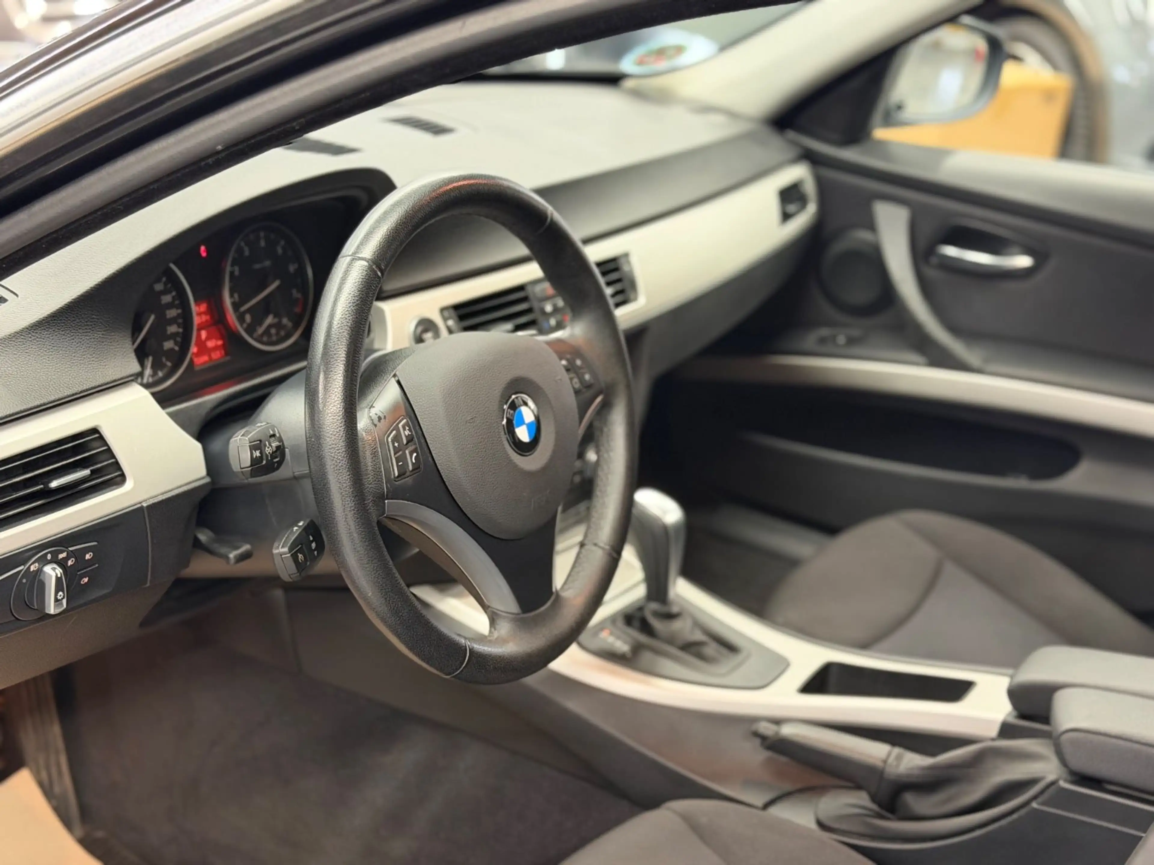 BMW 325 i E91 Touring Autom. Keyless Xenon — photo 13