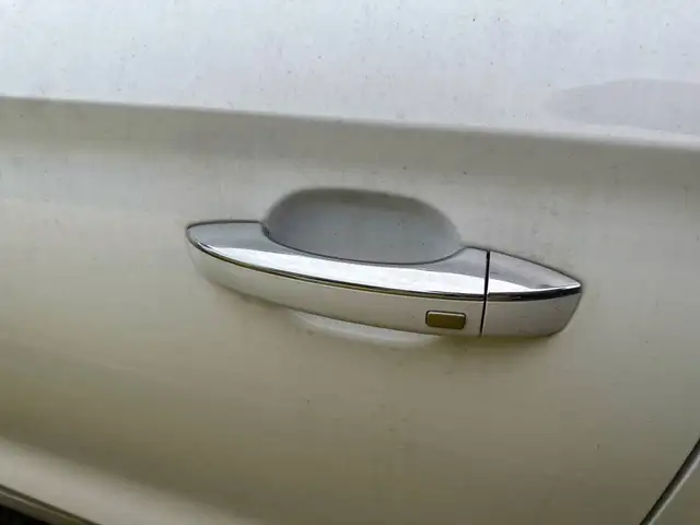 MG ZS view 7