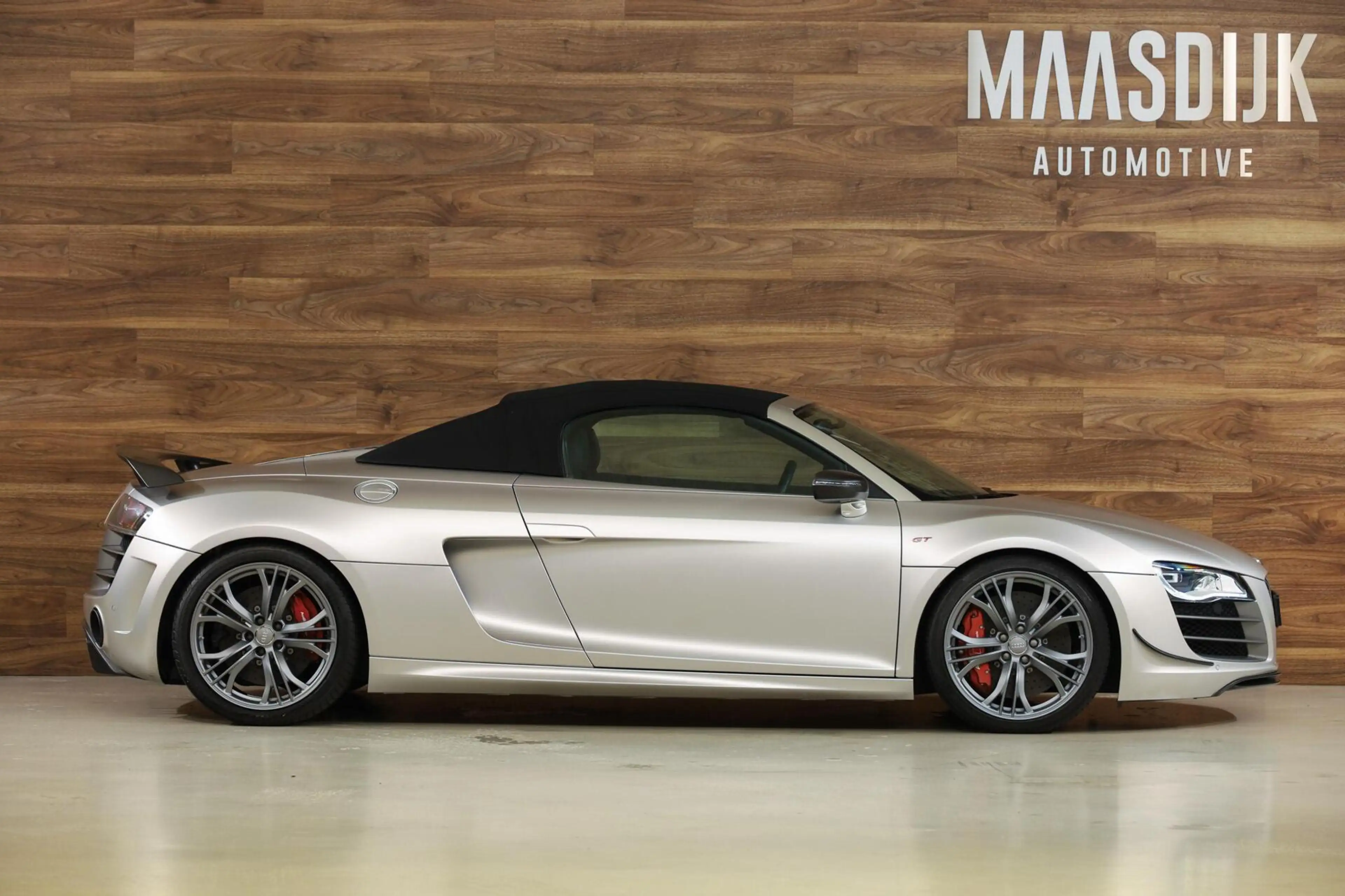 Audi R8 Spyder 5.2 V10 FSI GT — photo 7