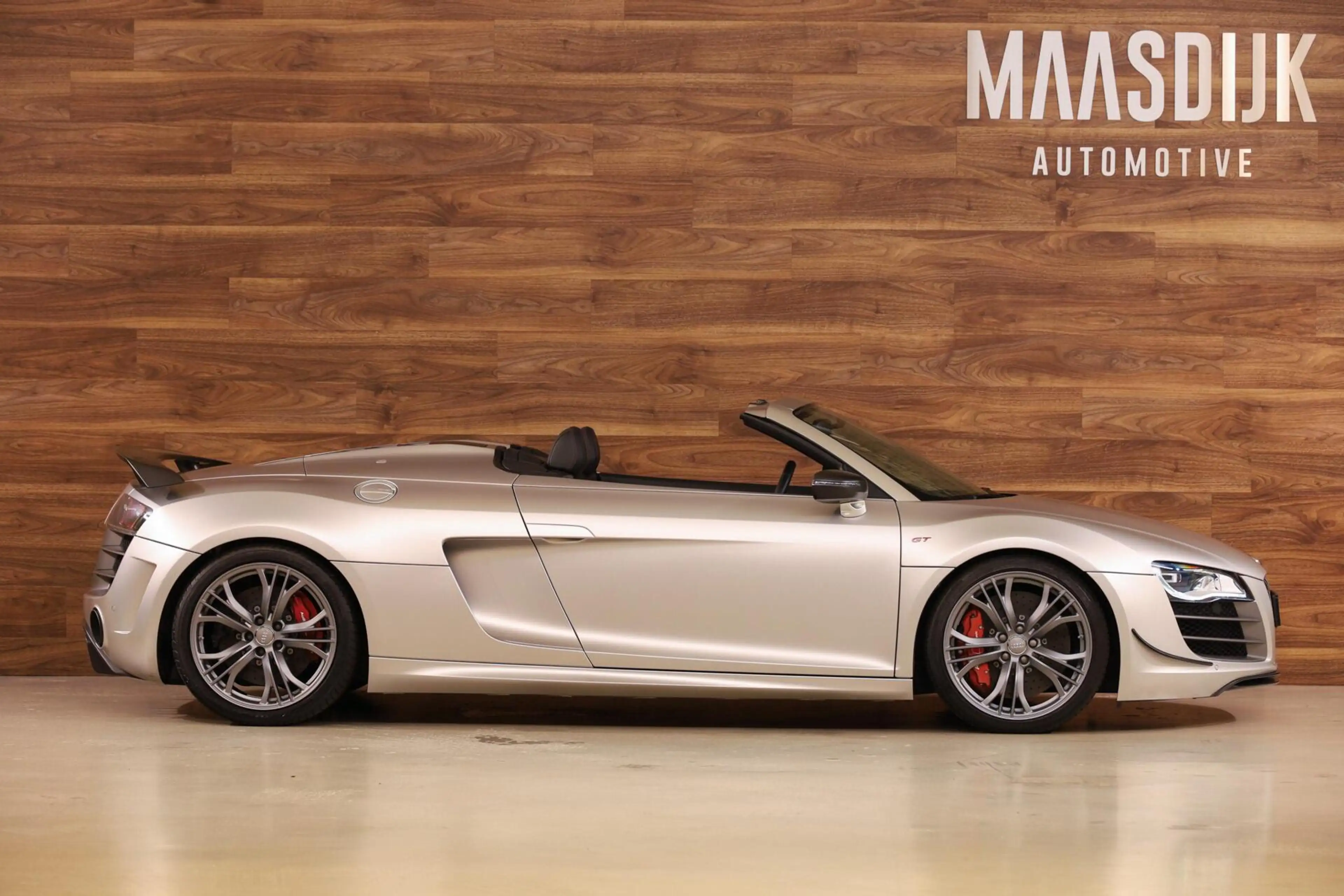 Audi R8 Spyder 5.2 V10 FSI GT — photo 6