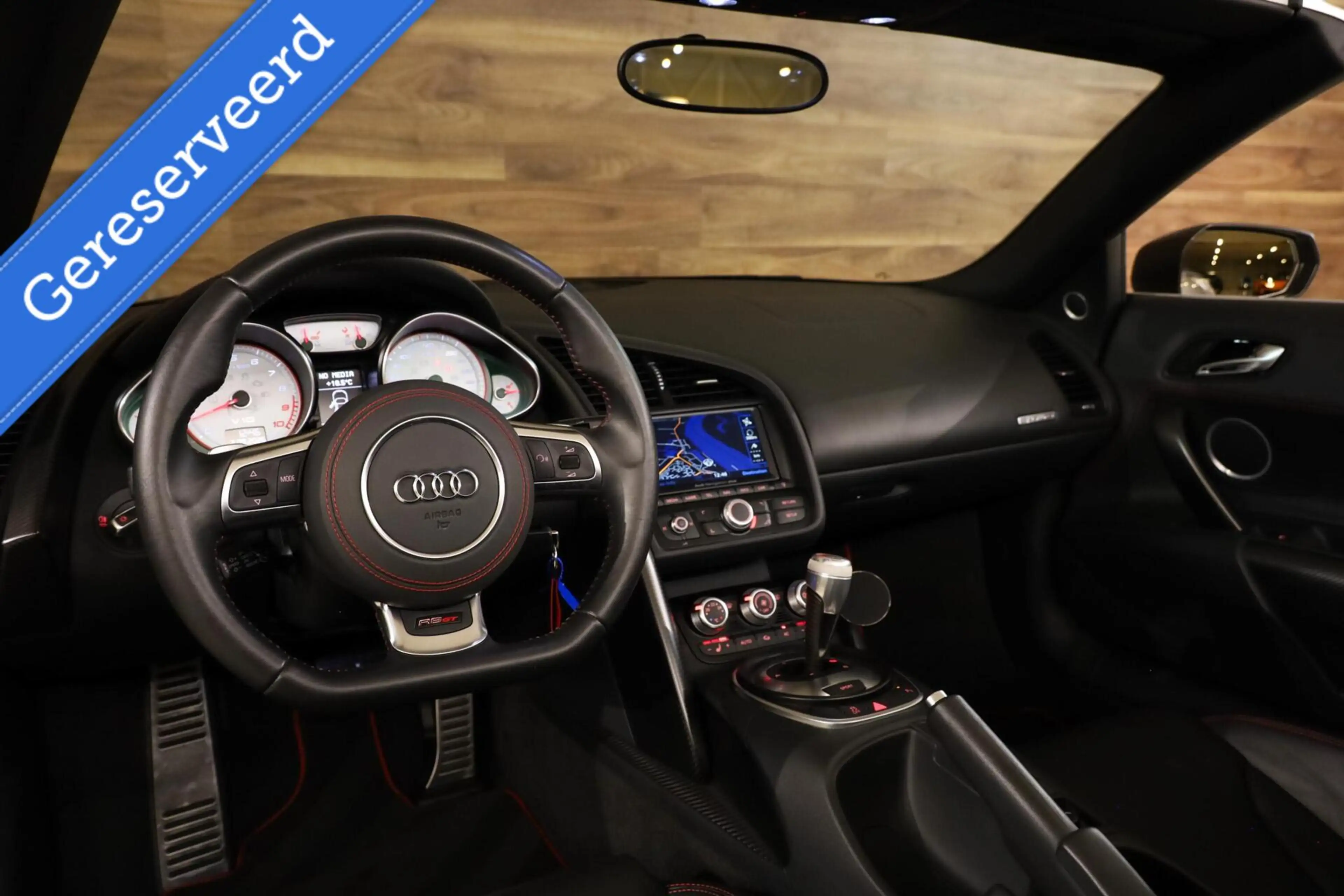 Audi R8 Spyder 5.2 V10 FSI GT — photo 3