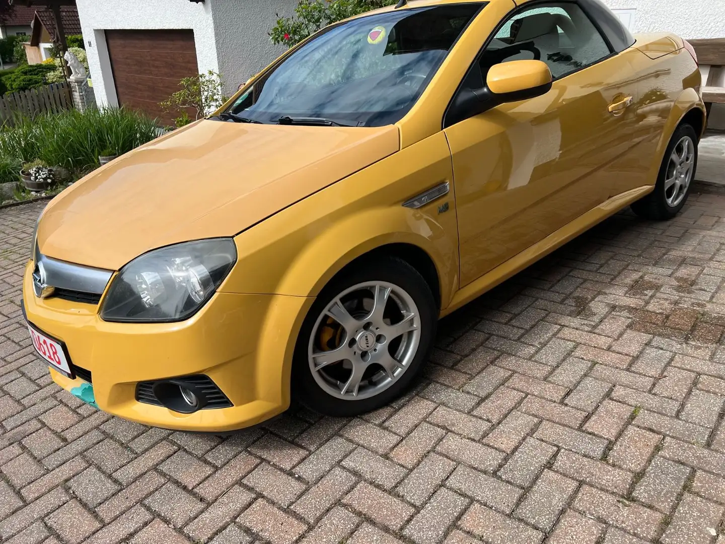 Opel Tigra Twin Top Sport,Klima Gelb - 1