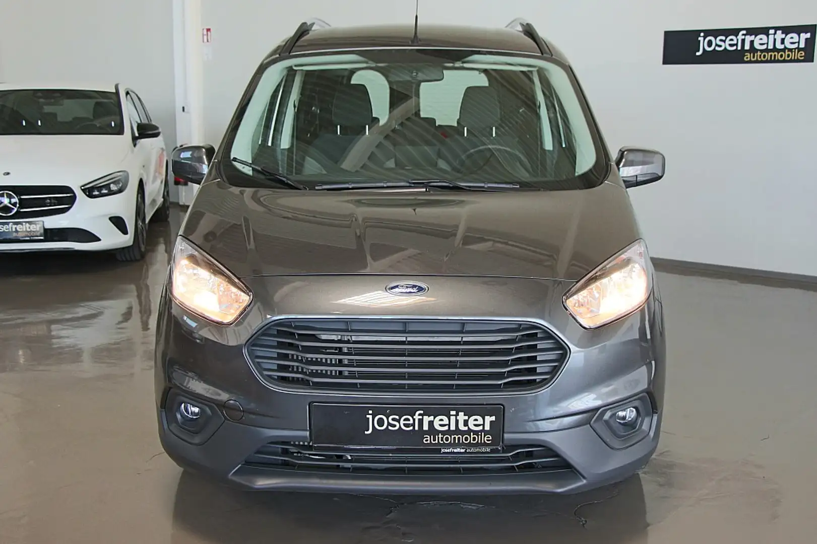 Ford Tourneo Courier 1,0 EcoBoost Sport Gris - 2