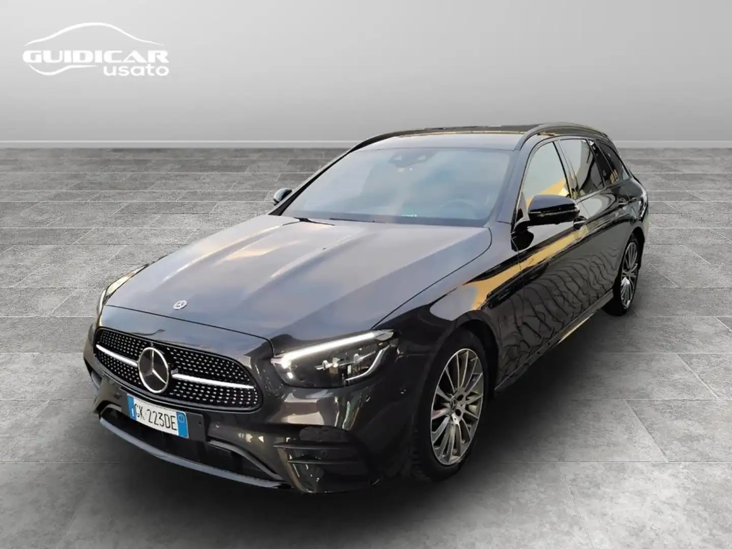 Mercedes-Benz E 220 SW Gris - 1