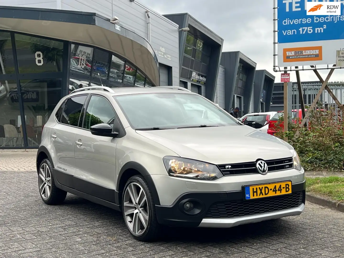 Volkswagen Polo Cross 6R 1.2 TSI DSG-7 NAVI Grau - 1