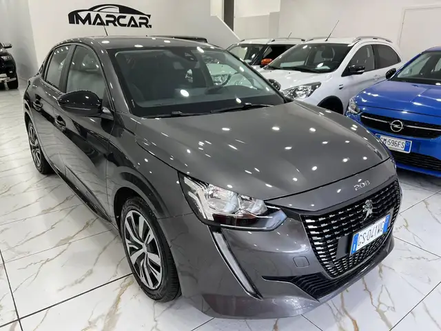 Peugeot 208 view 8