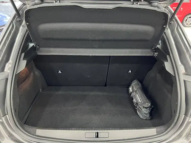 Peugeot 208 view 15