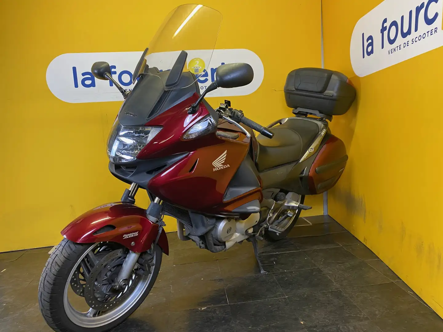Honda Deauville Roşu - 1