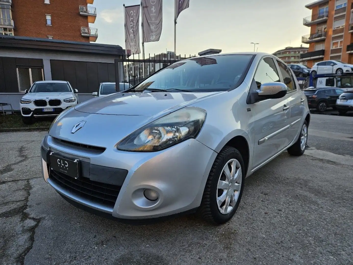 Renault Clio 1.2 16V 5 porte Yahoo! Grigio - 2