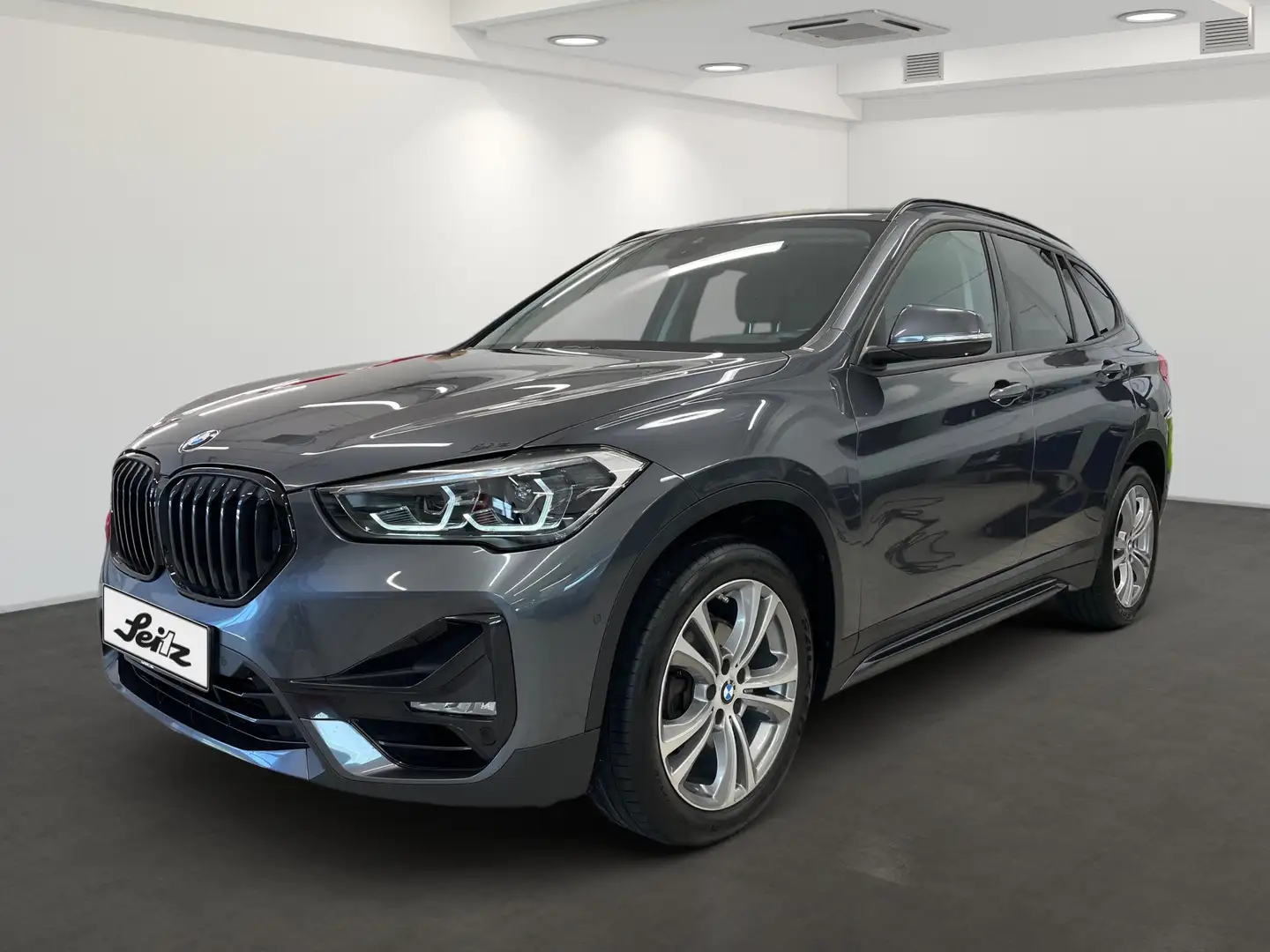 BMW X1 sDrive 18 i Sport Line *LED*NAVI*PARKSENSOR* Gris - 2