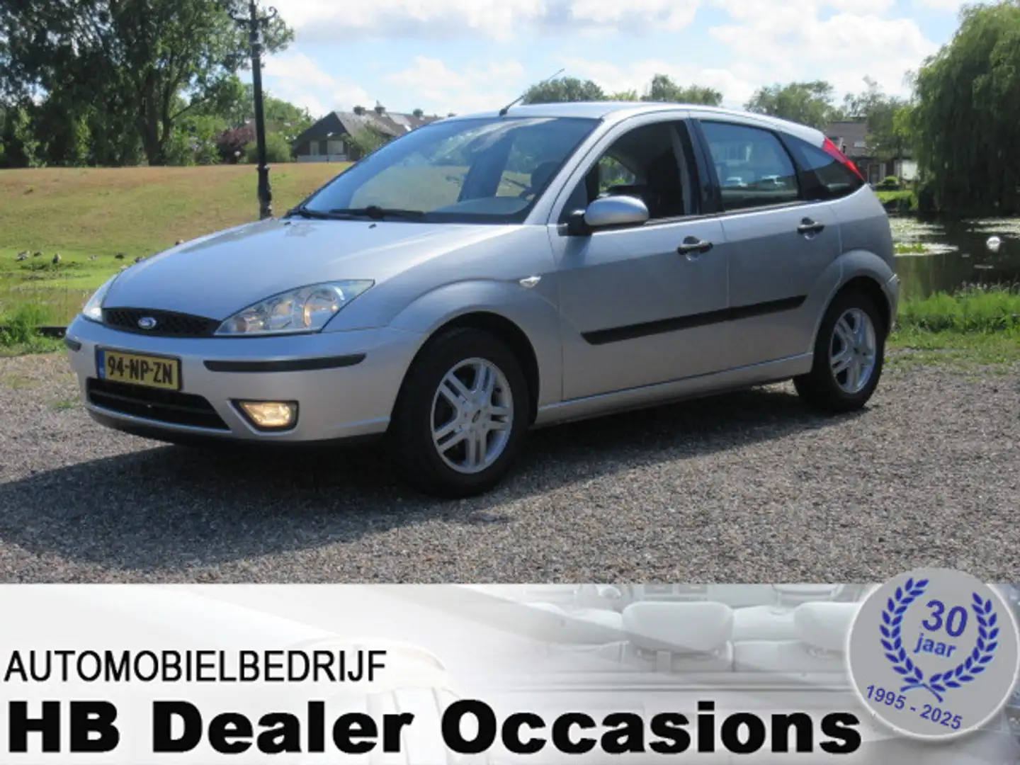 Ford Focus 1.6-16V Ambiente - Airco Grijs - 1