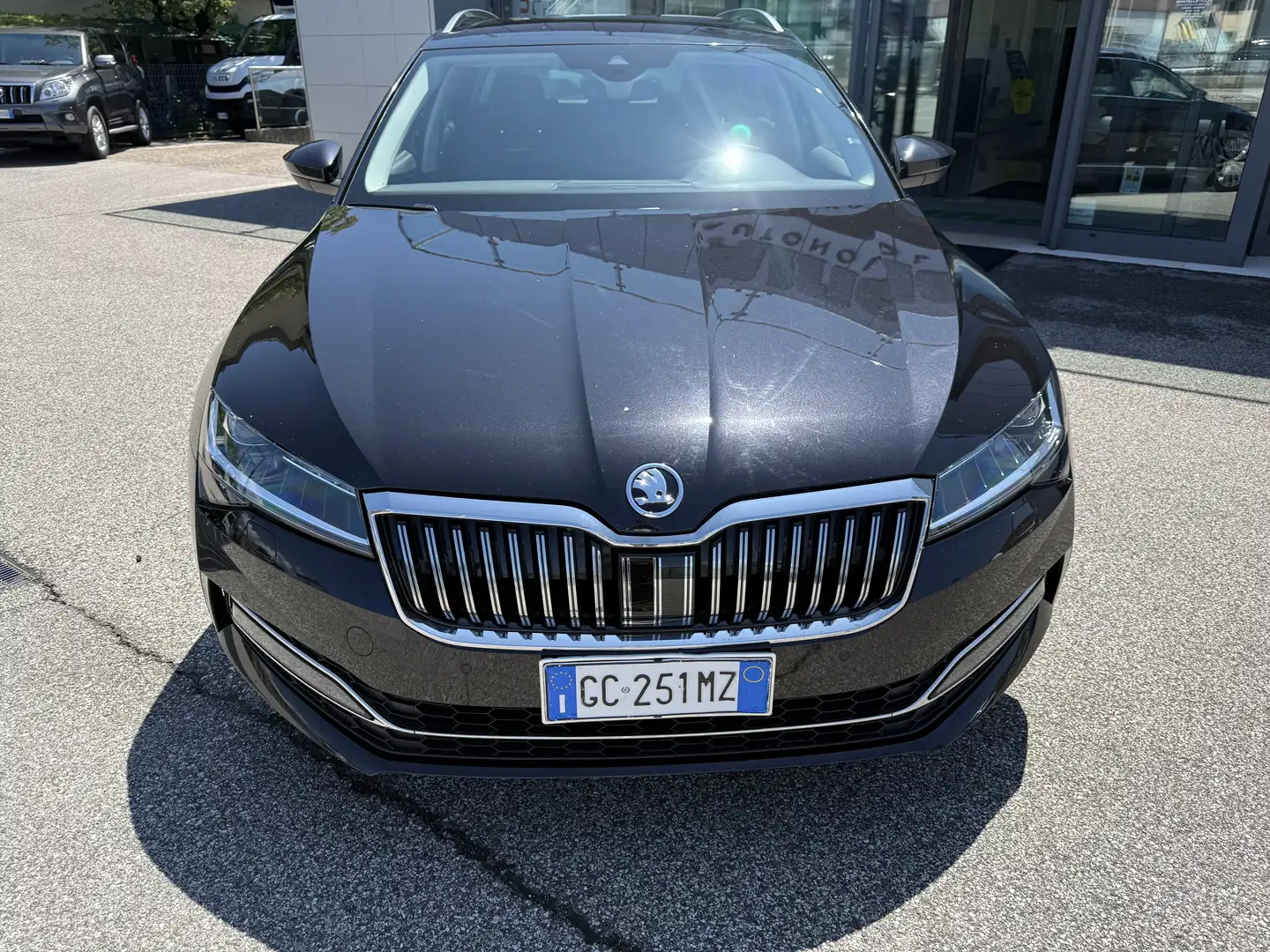 Skoda Superb Wagon 2.0tdi E6D Sportline 4x4 200cv dsg Pelle IVA Nero - 2