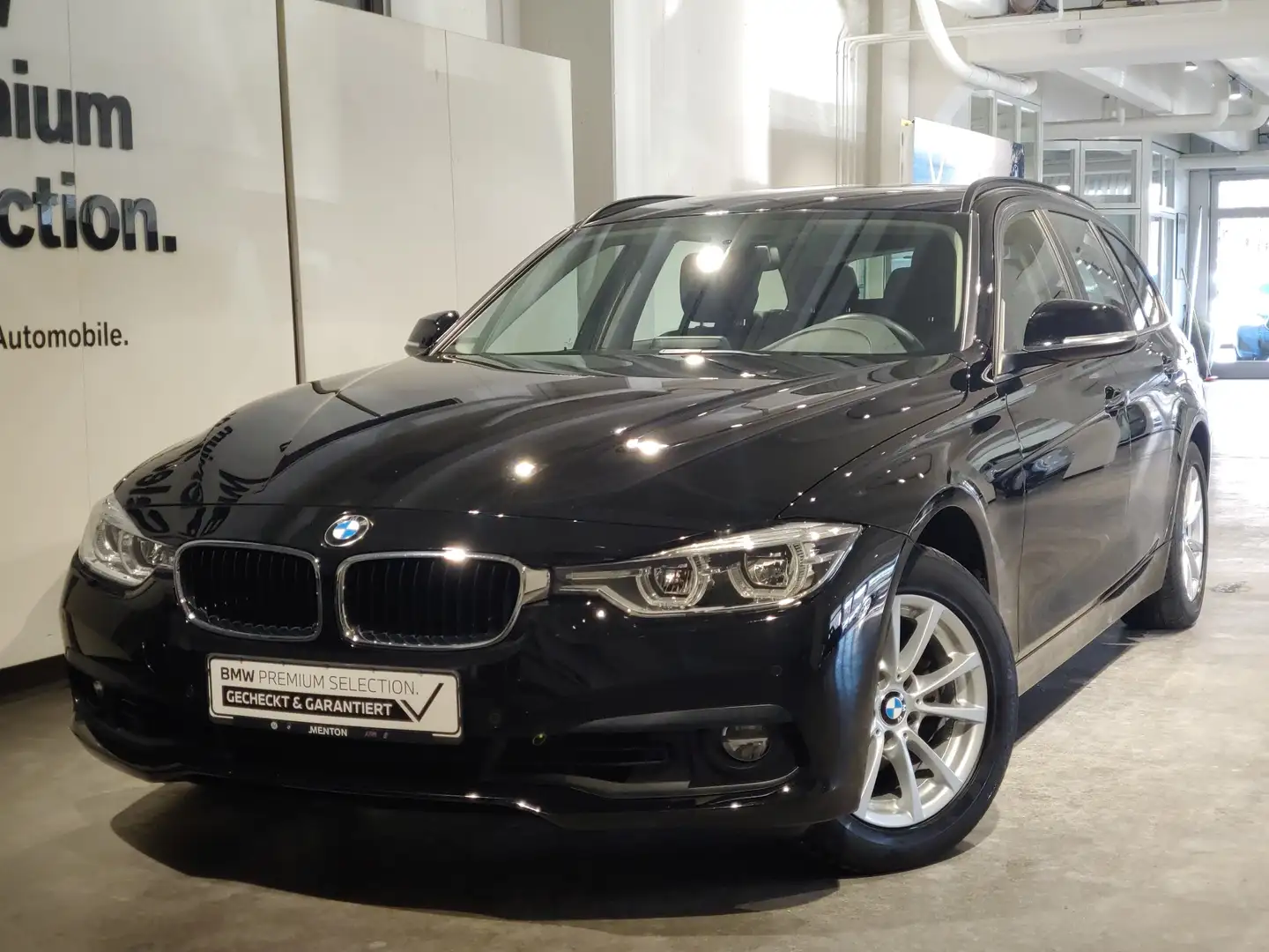 BMW 320 i PDC/Shz/Navi/Tempomat Zwart - 2