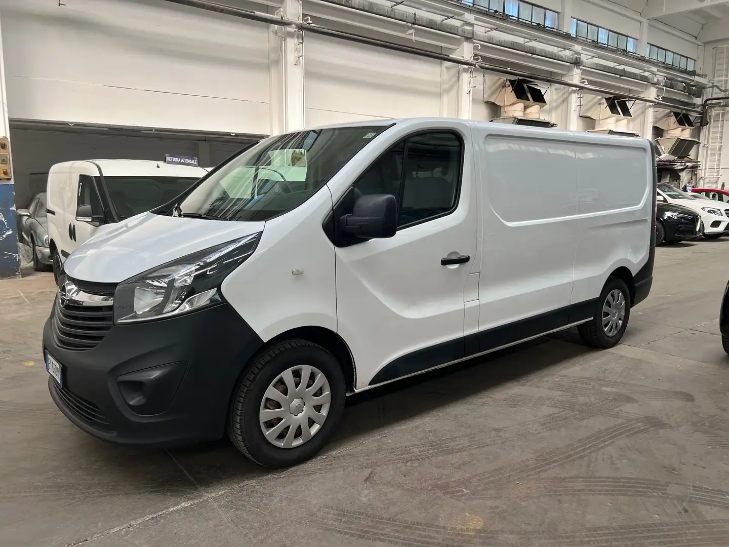Opel Vivaro 29 L2H1 1.6 bit.140cv PREZZO PIU' IVA Bianco - 1