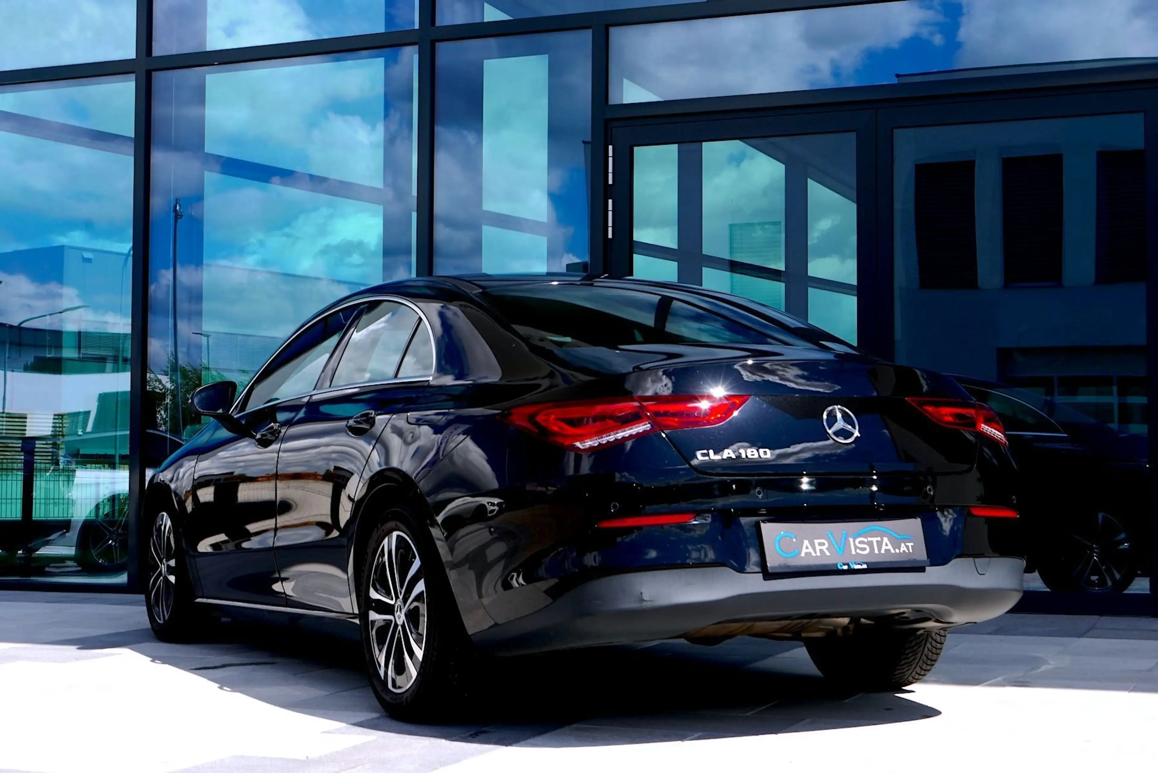 Mercedes-Benz CLA 180 Style Aut. *Spurhalteassistent & Rückfahrkamera* — photo 8