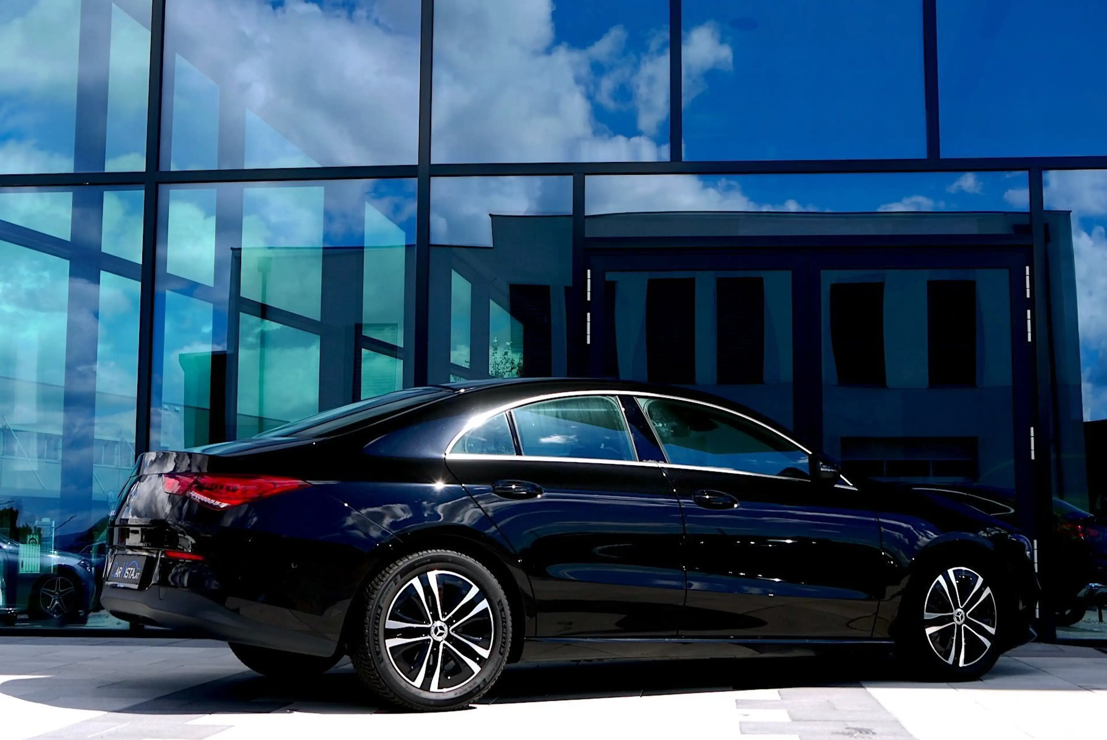 Mercedes-Benz CLA 180 Style Aut. *Spurhalteassistent & Rückfahrkamera* — photo 5