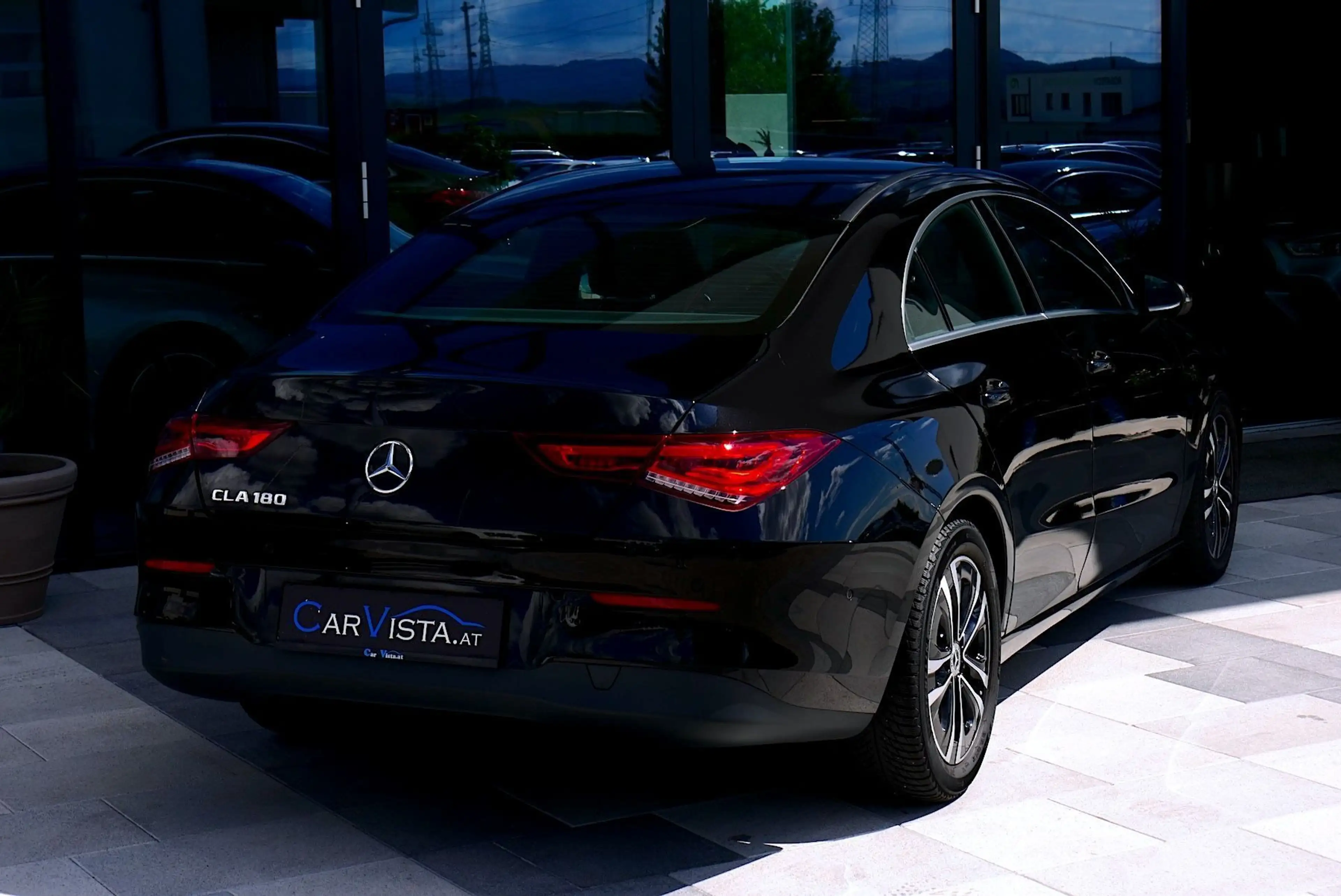 Mercedes-Benz CLA 180 Style Aut. *Spurhalteassistent & Rückfahrkamera* — photo 6