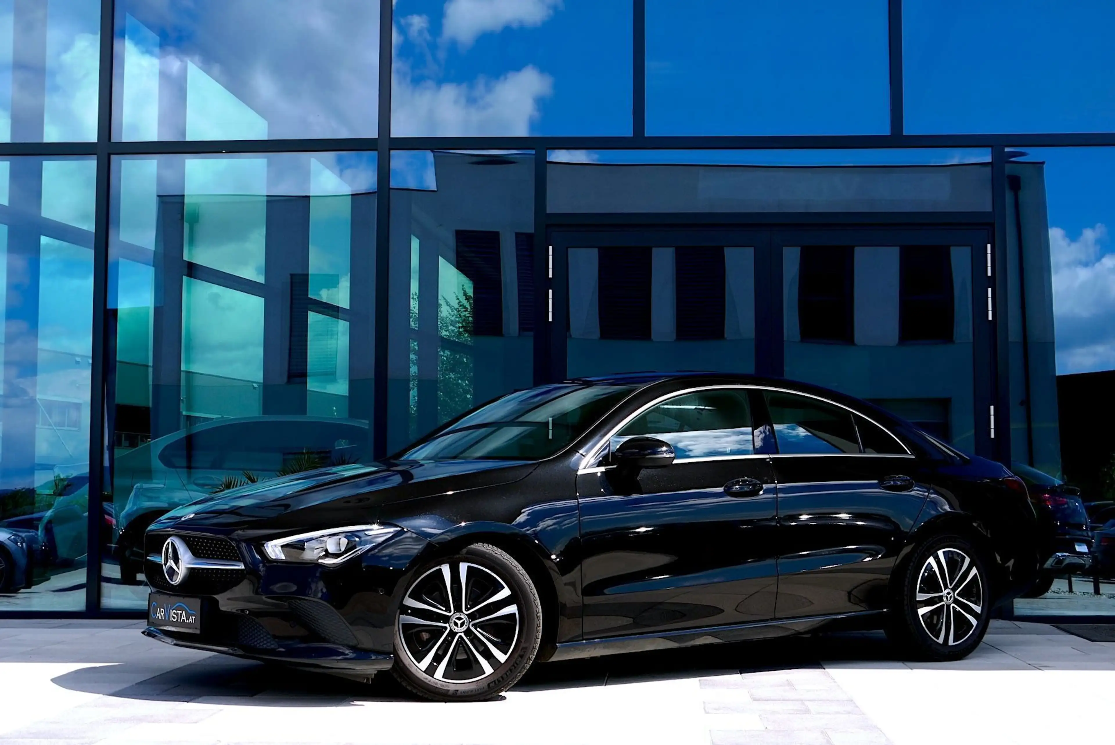 Mercedes-Benz CLA 180 Style Aut. *Spurhalteassistent & Rückfahrkamera* — photo 2