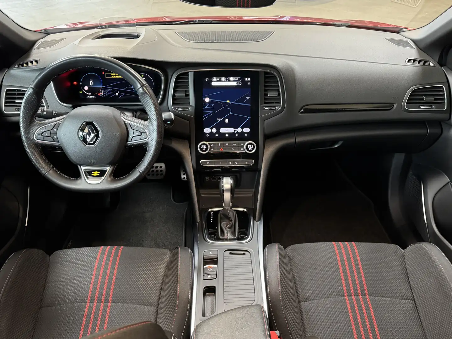 Renault Megane E-Tech 1.6 PHEV 160pk R.S. Line | Groot Navi | 18 inch | Piros - 2