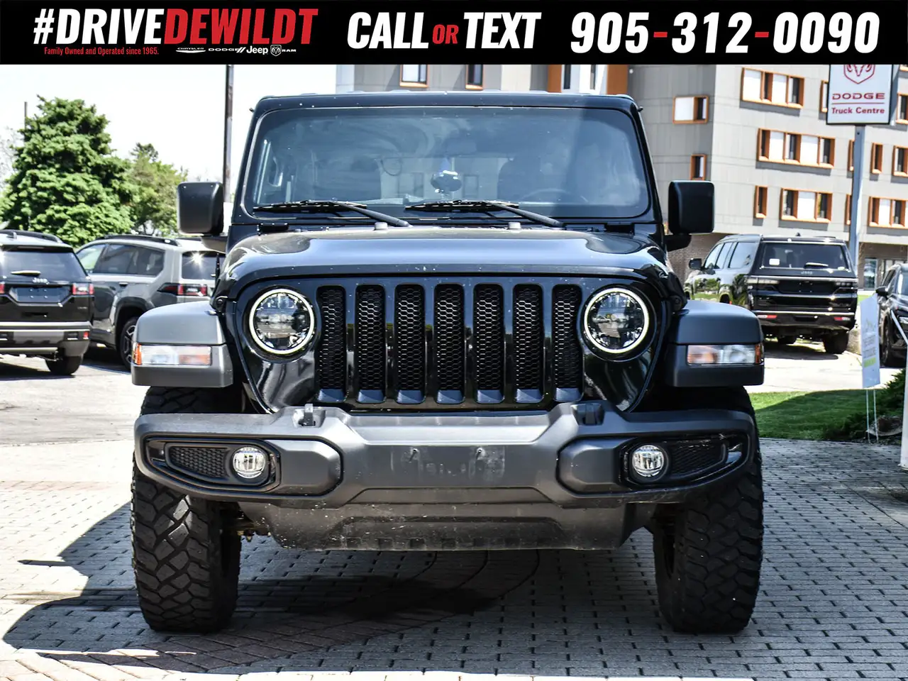 Jeep Wrangler photo Jeep Wrangler
