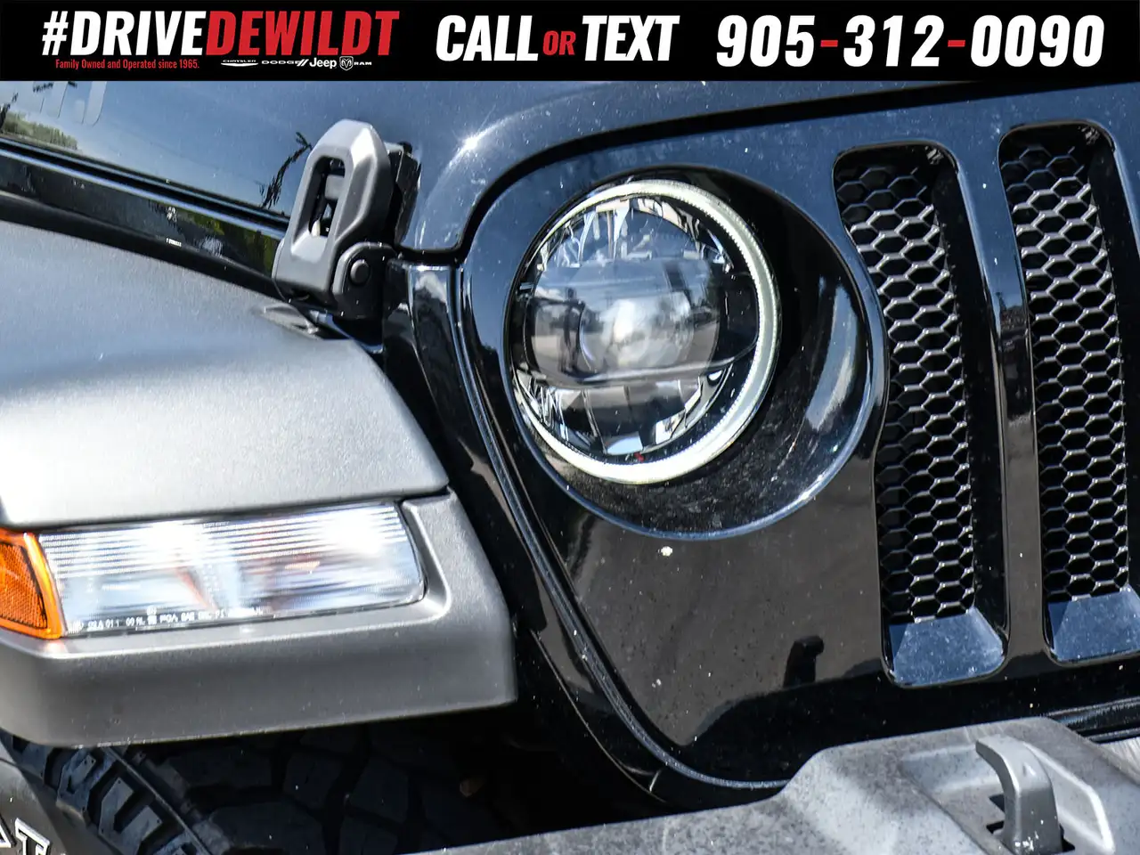 Jeep Wrangler photo Jeep Wrangler