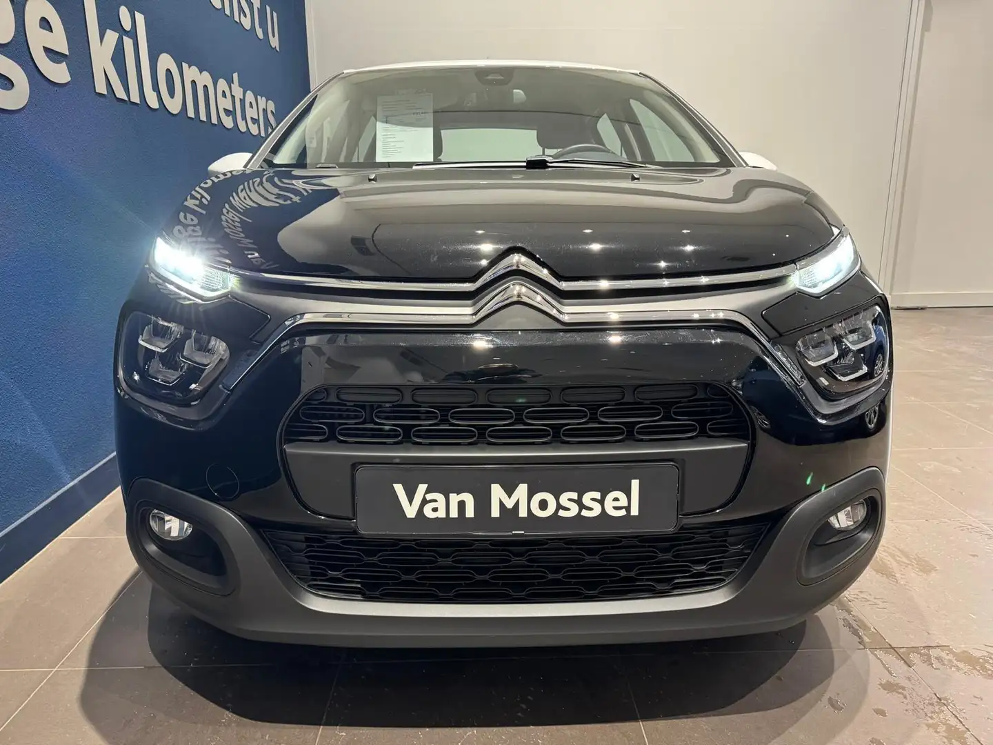 Citroen C3 1.2 PureTech Saint James Zwart - 2