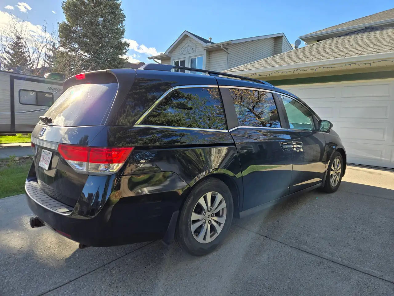 Honda Odyssey снимка Honda Odyssey