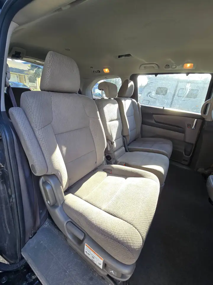 Honda Odyssey снимка Honda Odyssey