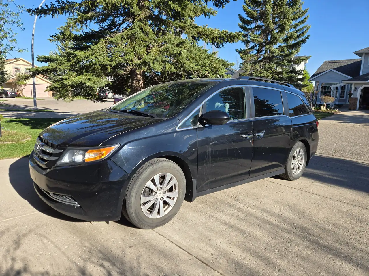 Honda Odyssey снимка Honda Odyssey