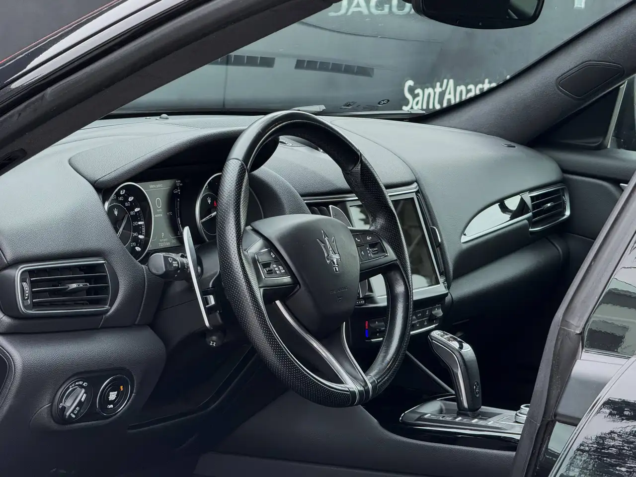 Maserati Levante 2021 — фото 16