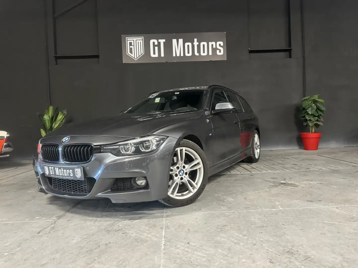 BMW 318 (F31) 318DA 150CH M SPORT EURO6C Grijs - 2
