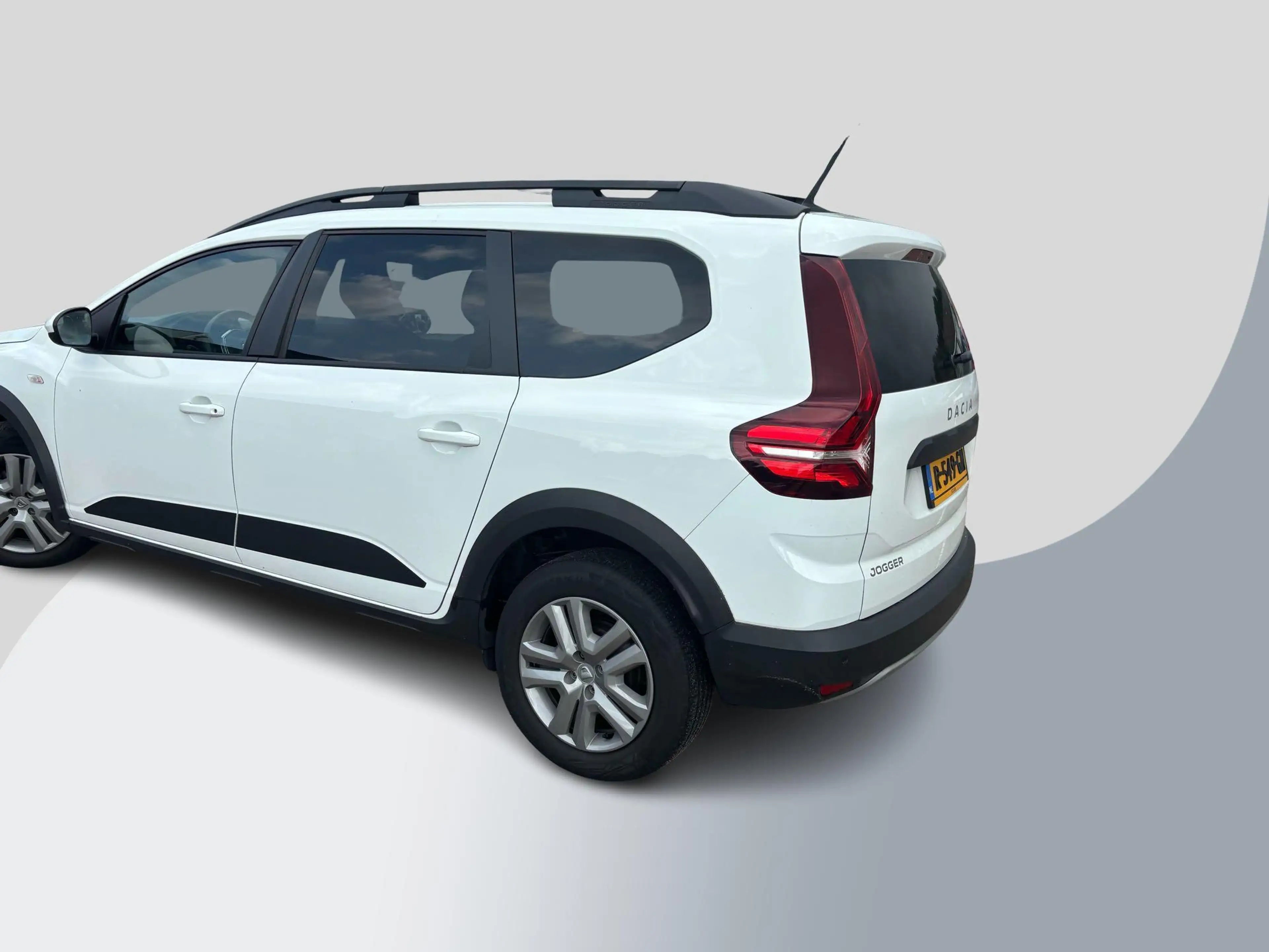 Dacia Jogger 1.0 TCe 110 Expression 5p. 110PK | NIEUW BINNEN, M — photo 2