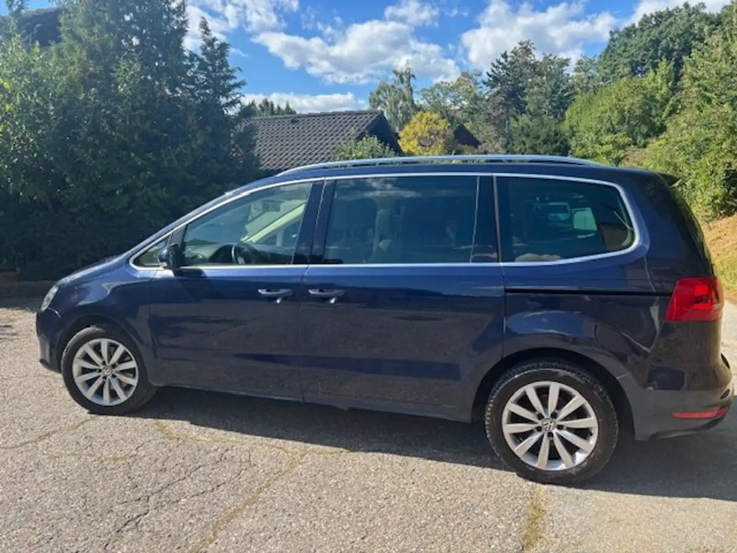 Volkswagen Sharan Sharan Sky BMT 2,0 TDI DPF 4Motion Sky - 2