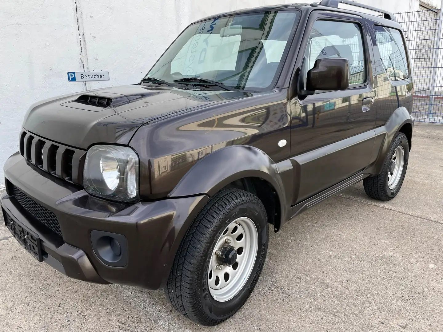 Suzuki Jimny Comfort Ranger Klima Allrad HZV Sitzh. Allwetter Brun - 1