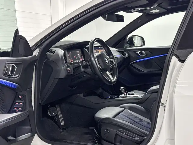 BMW 2 Series view 8