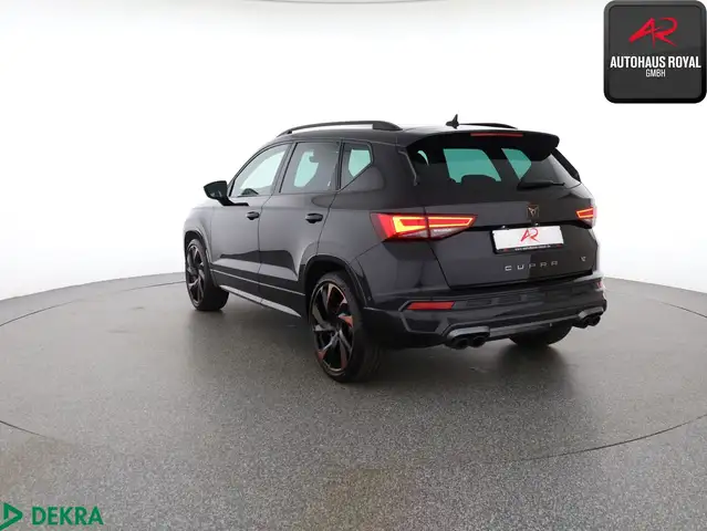 Cupra Ateca view 3