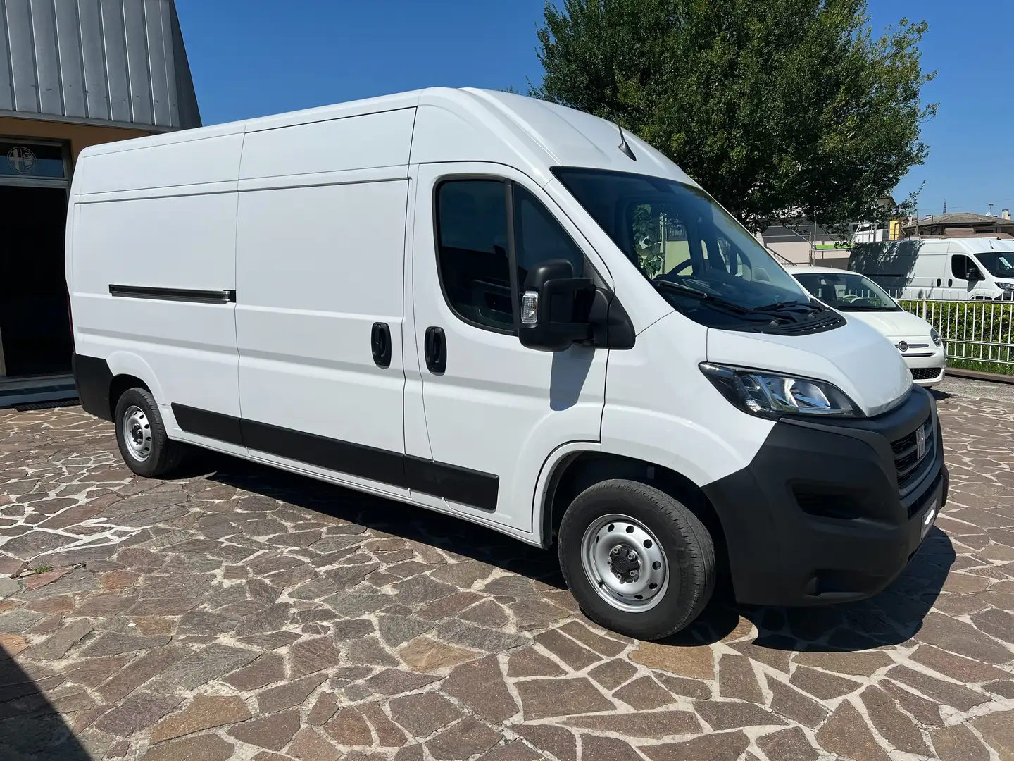 Fiat Ducato 35 2.2 MJT 140 CV LH2 CON RAMPA DI CARICO Bianco - 2
