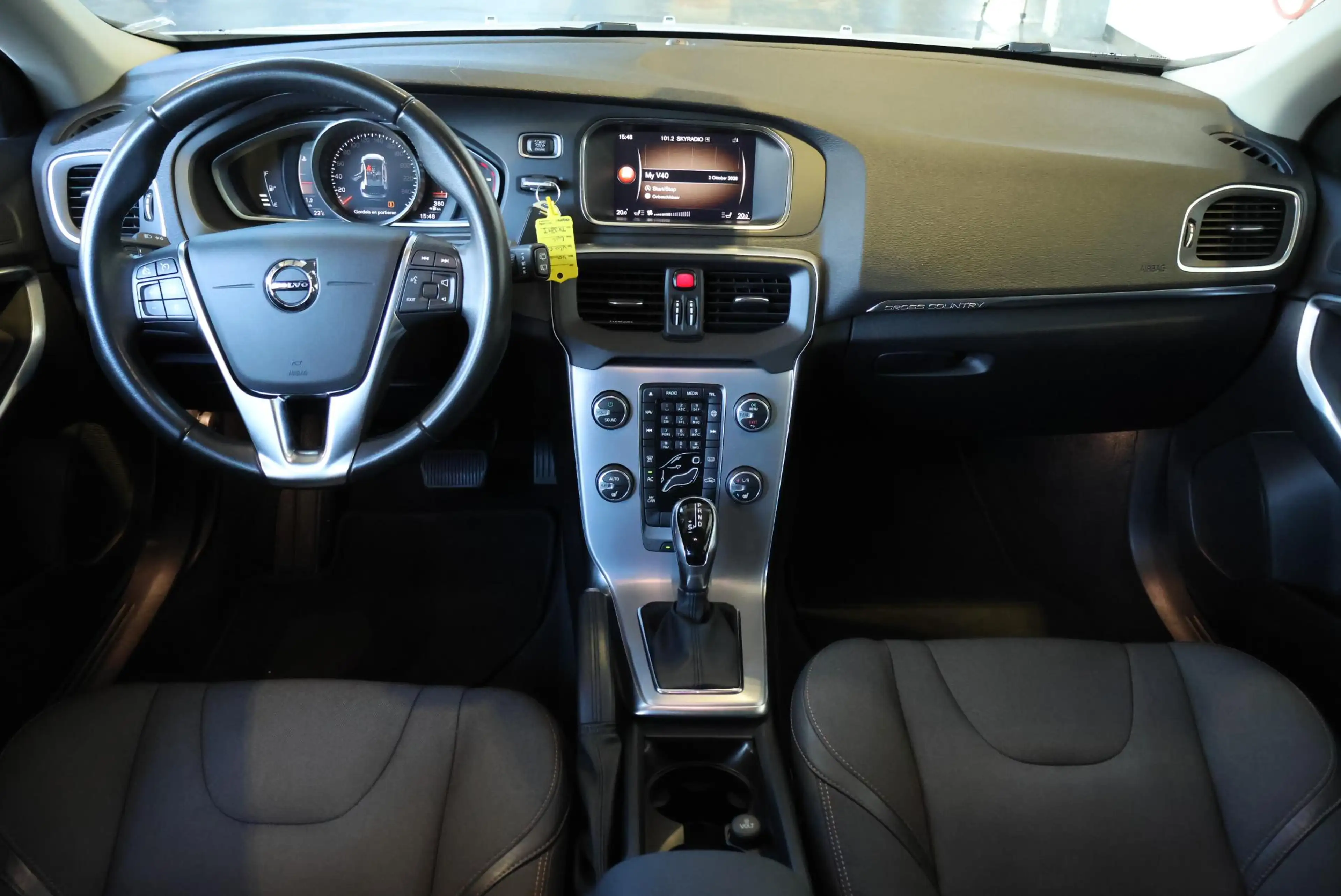 Volvo V40 Cross Country T3 Automaat Edition+ | Afneembare trekhaak | Stoel — photo 11