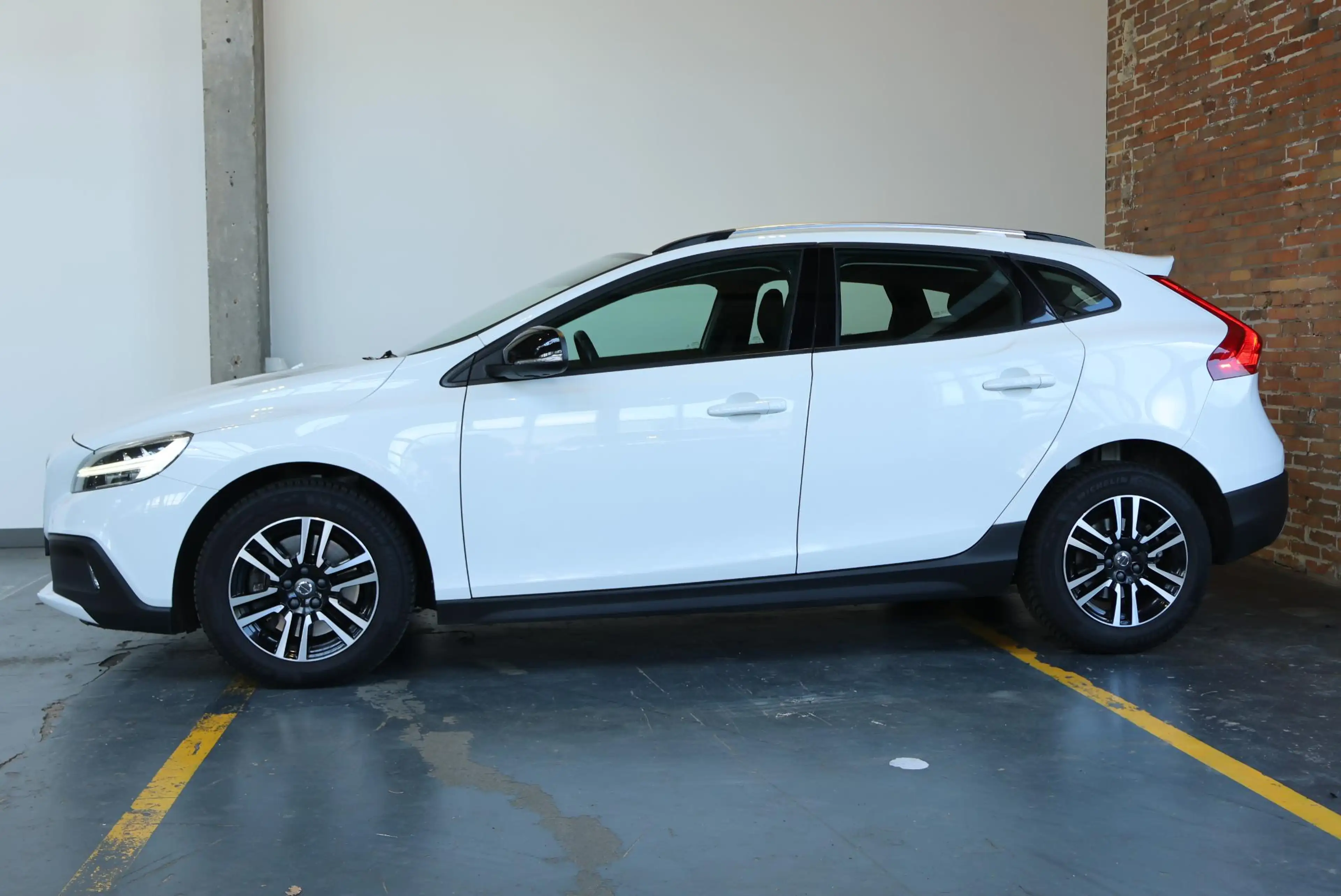 Volvo V40 Cross Country T3 Automaat Edition+ | Afneembare trekhaak | Stoel — photo 6