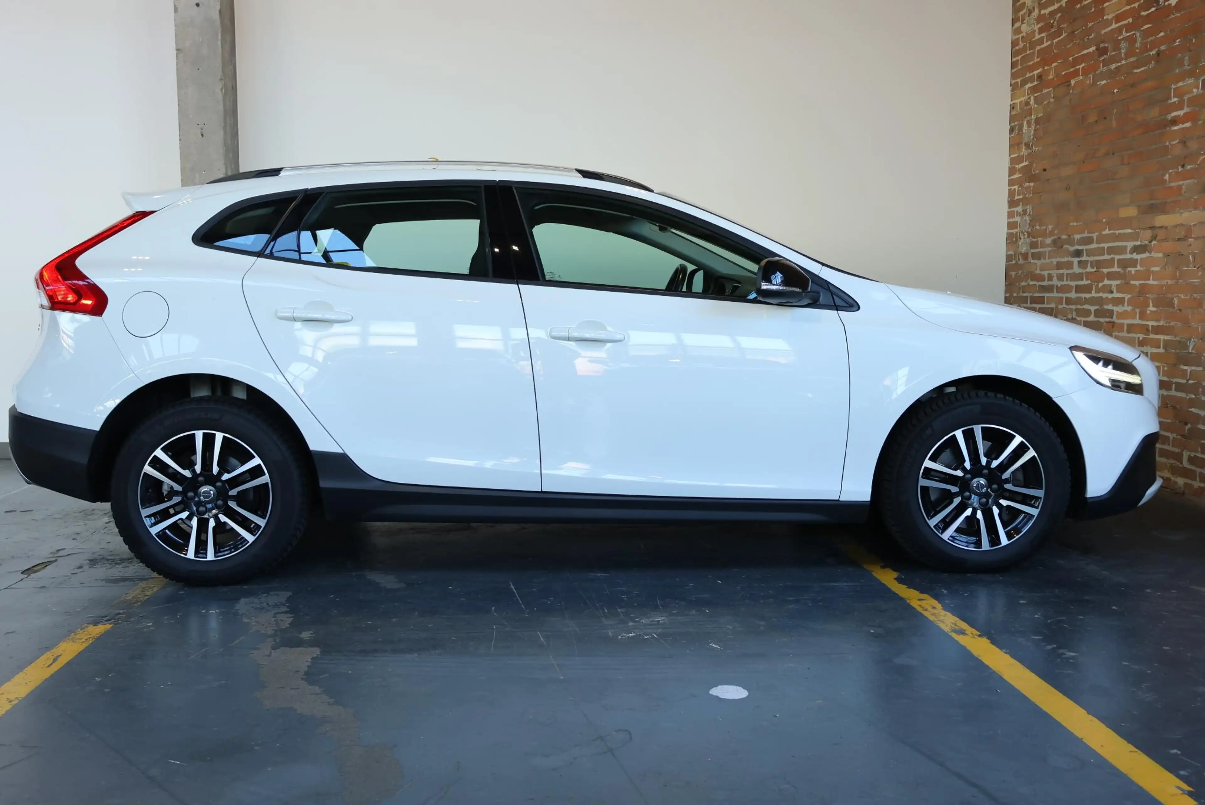 Volvo V40 Cross Country T3 Automaat Edition+ | Afneembare trekhaak | Stoel — photo 4