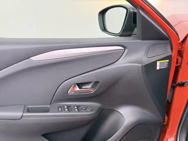 Opel Corsa-E view 23