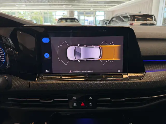 Volkswagen Golf view 17