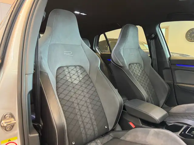 Volkswagen Golf view 13
