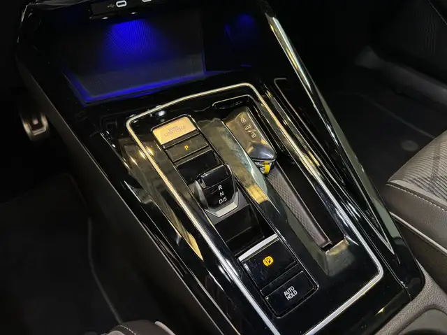 Volkswagen Golf view 16