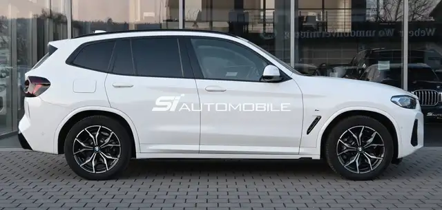BMW X3 view 6