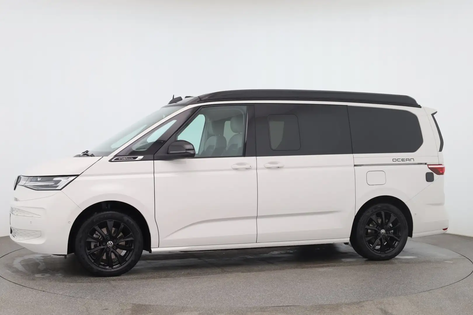 Volkswagen T7 California VW T7 California Ocean eHybrid 180 kW 4M Weiß - 2