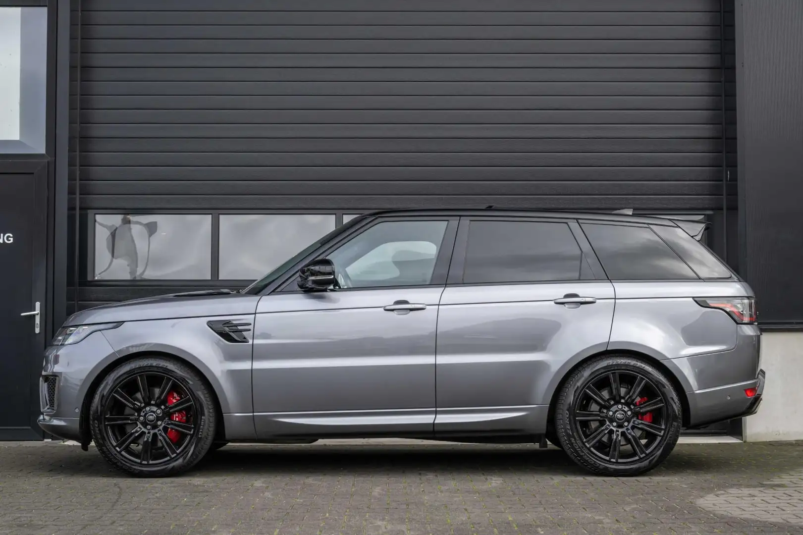 Land Rover Range Rover Sport 2.0 P400e Autobiography Dynamic|Pano|Camera|Ambi|V Grijs - 2